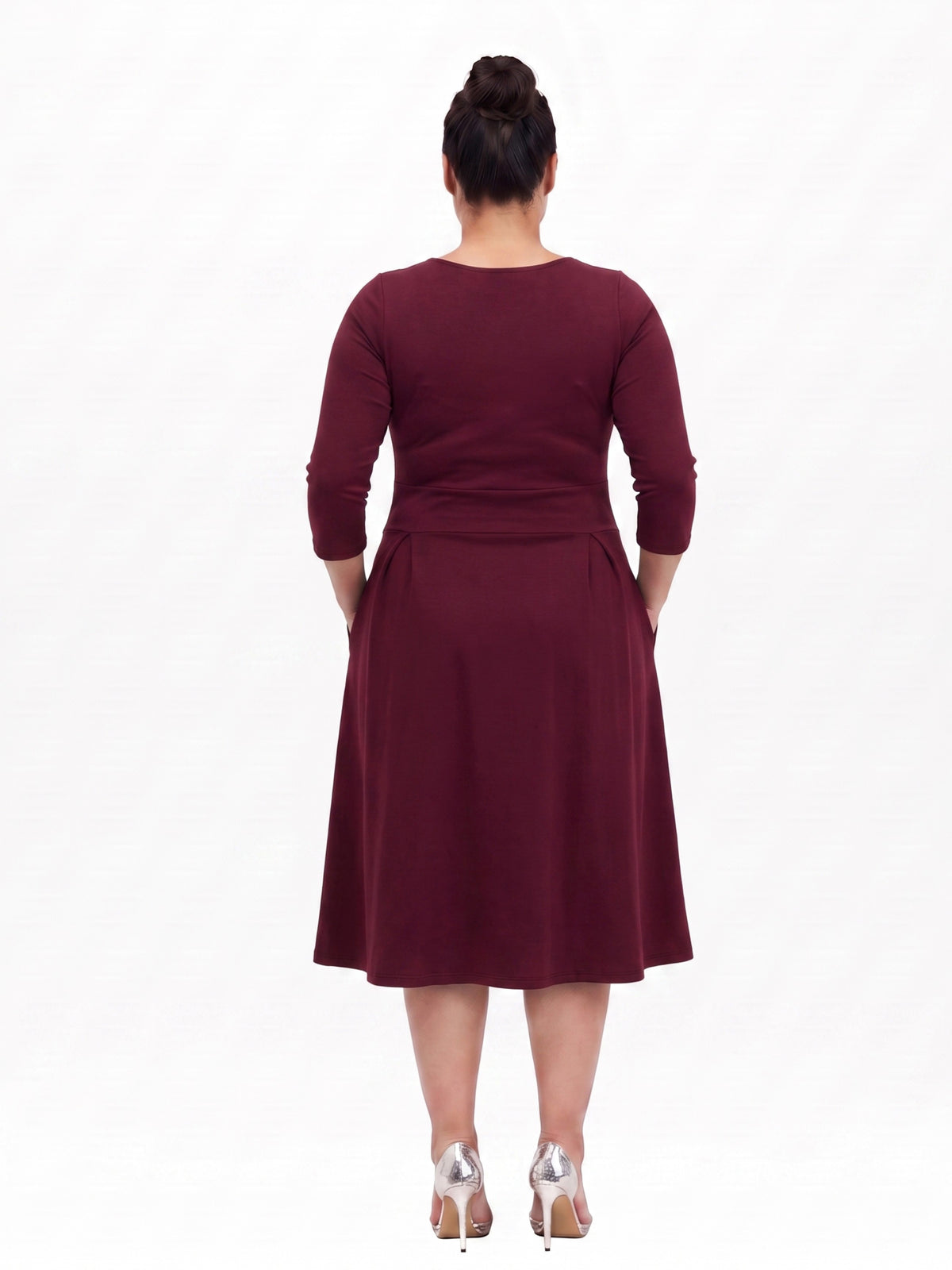 24seven Comfort Essential Curvy Elegant Pleated Three-Quarter Sleeve Midi Dress