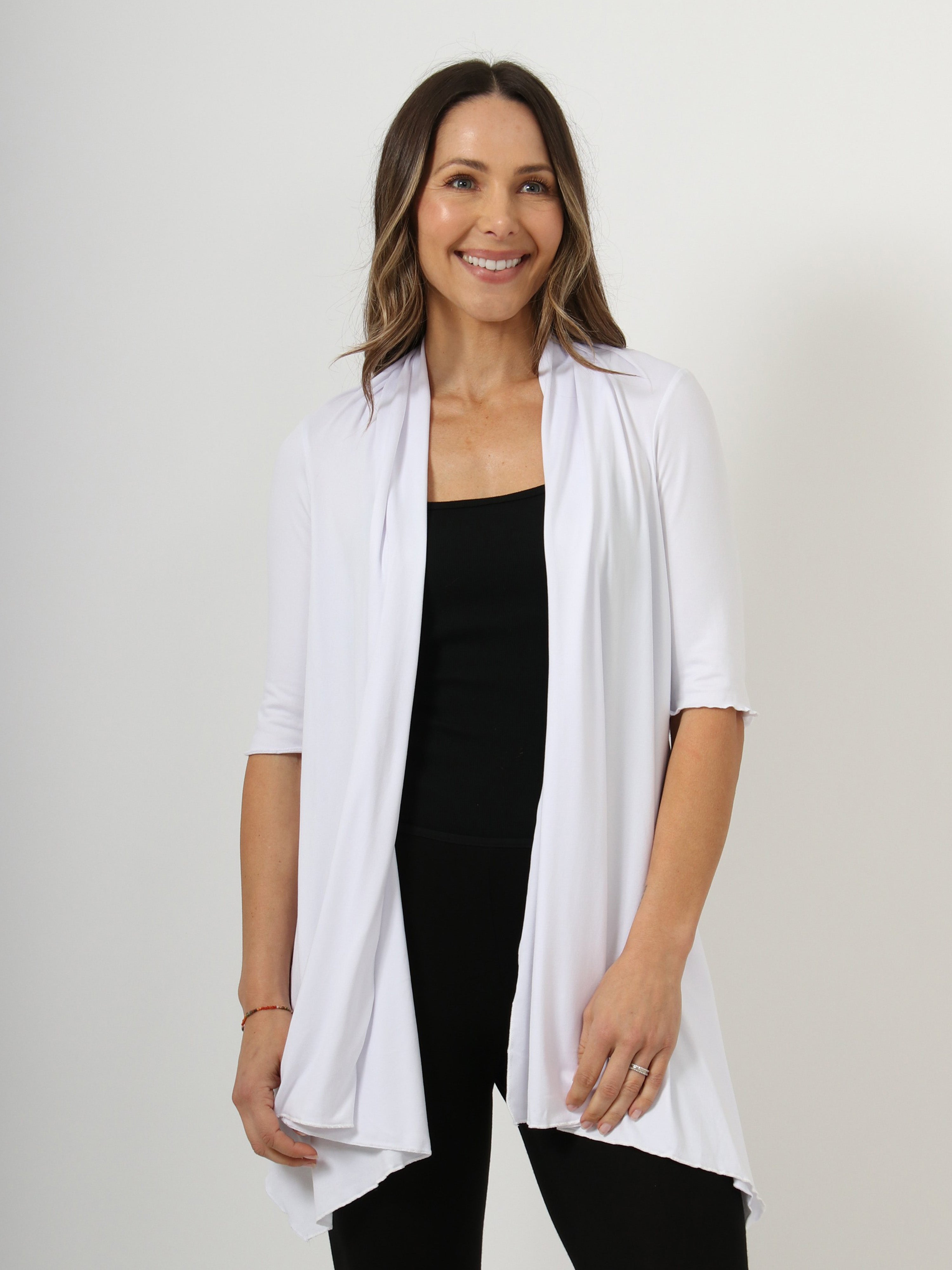 R006341-WHIT-S - Front