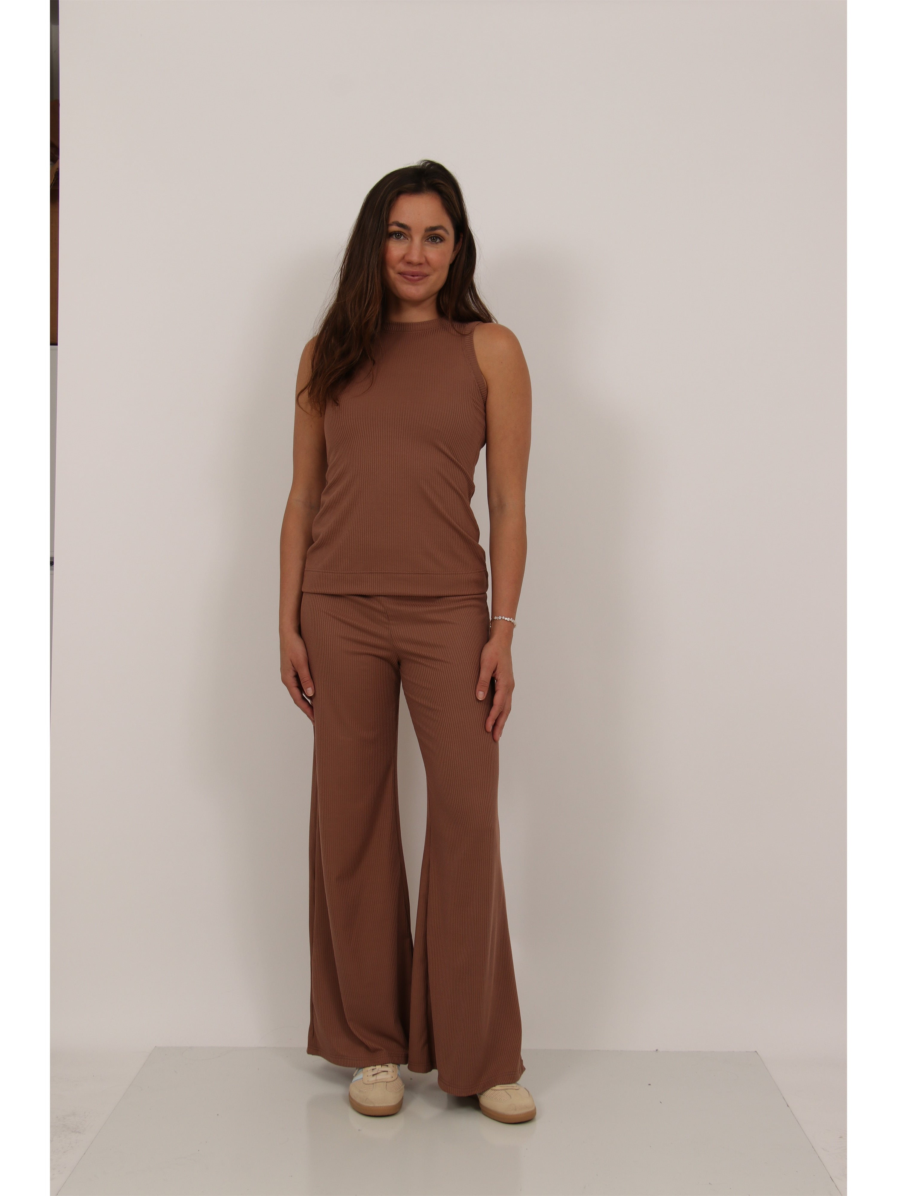 R006410-MOCH-S - Front
