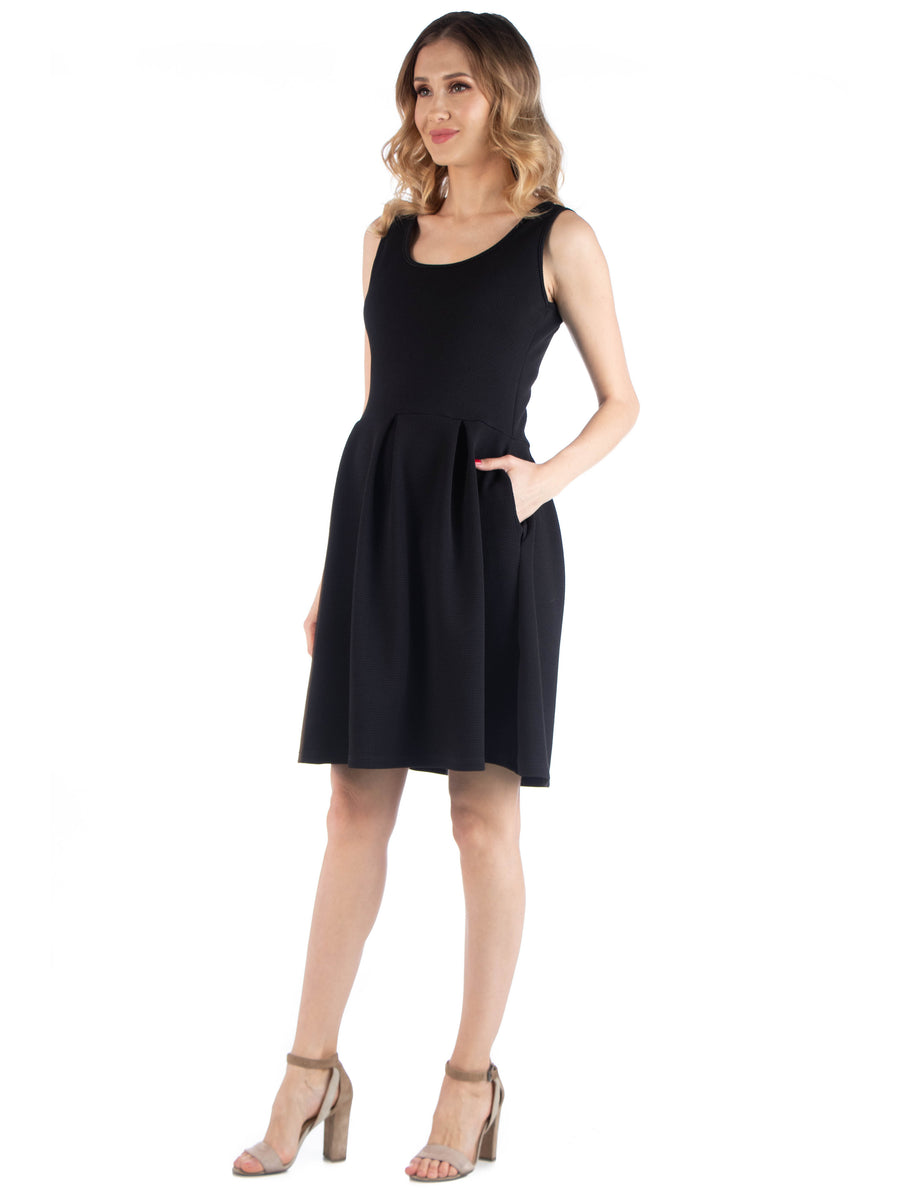 Essential Maternity Scoop Neck Sleeveless Knee Length Pocket Dress