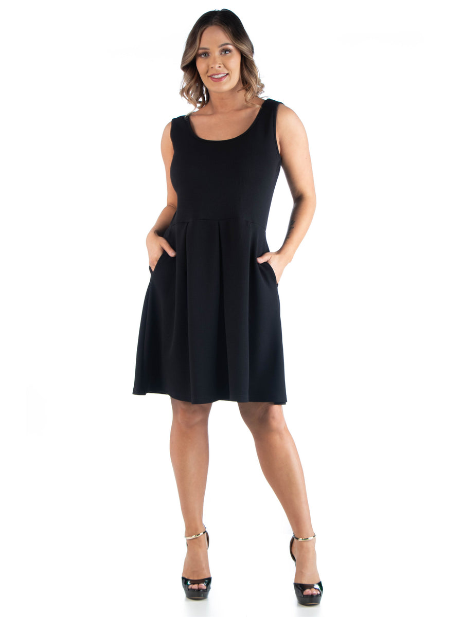 Essential Curvy Scoop Neck Sleeveless Fit N Flare Pocket Dress