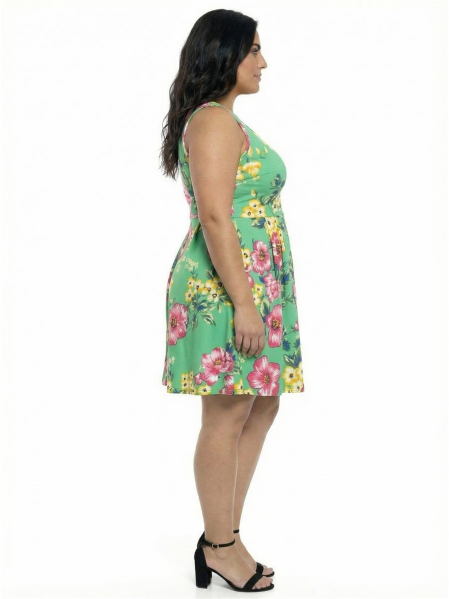 Essential Plus Size Floral Sleeveless Pleated Pocket Fit N Flare Dress