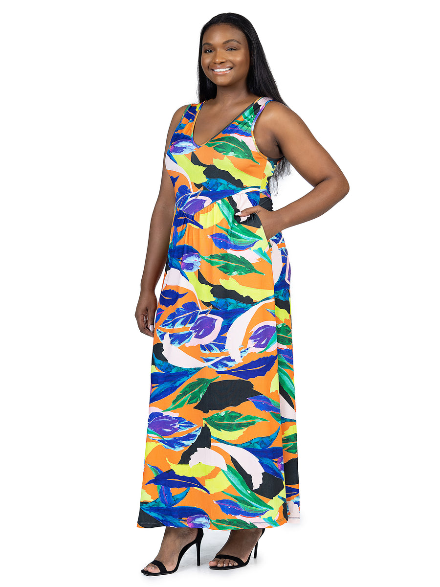 Essential Floral Sleeveless V Neck Curvy Maxi Dress With Pockets