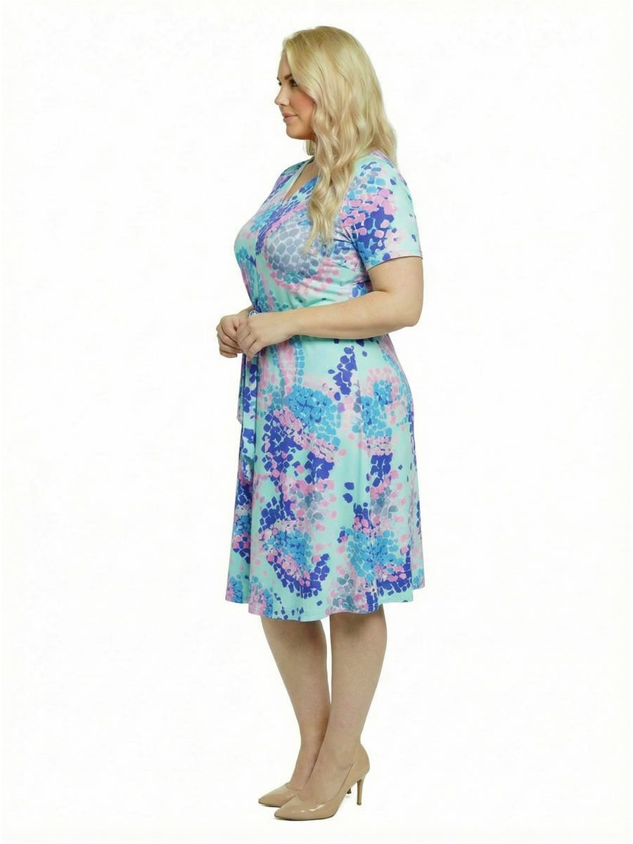 Essential Plus Size Mosaic V Neck Short Sleeve A-Line Midi Dress