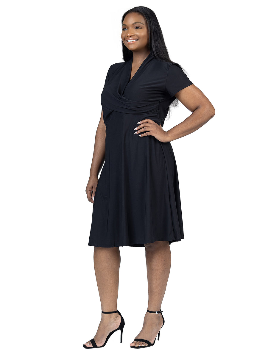 Essential Plus Size Short Sleeve Knee Length V Neck Rouched Wrap Dress