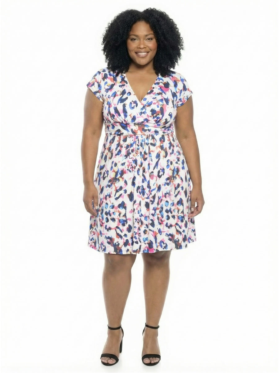Essential Curvy Animal V Neck Knee Length A-Line Pocket Dress