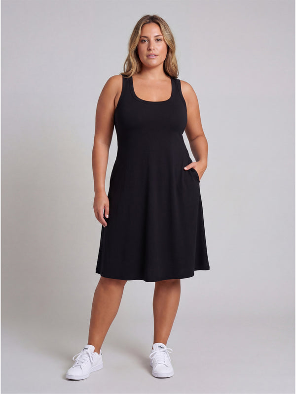 Essential Curvy Ribbed Knit Sleeveless Scoop Neck Pocket A Line Midi Dress