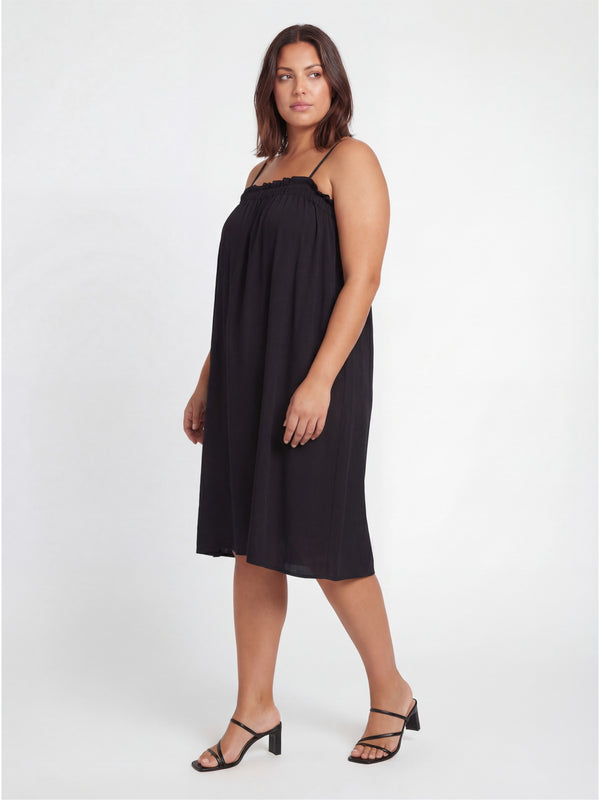 Essential Curvy Spaghetti Strap Smocked Pocket A Line Maxi Dress