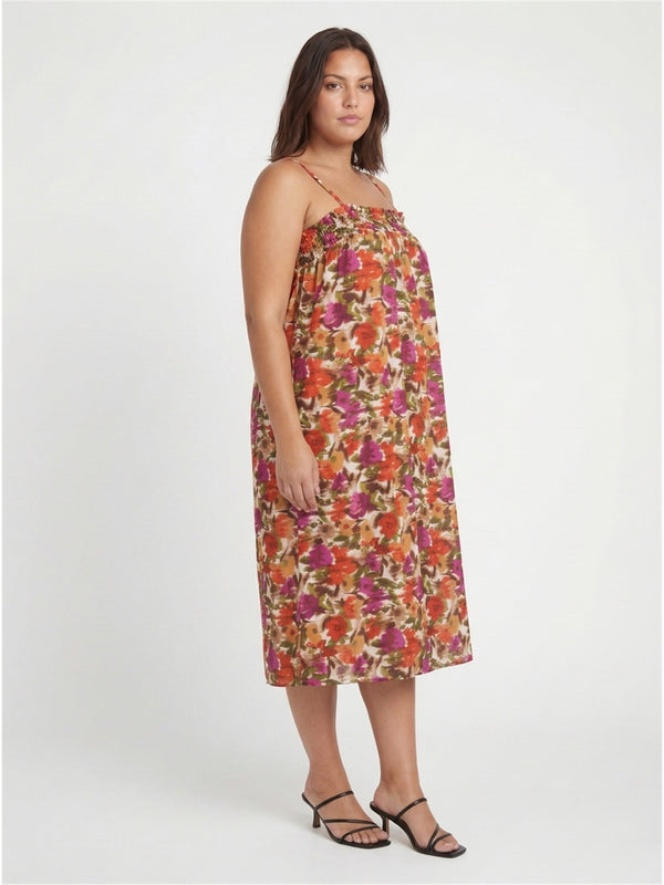 Essential Curvy Abstract Print Spaghetti Strap Smocked Pocket A Line Maxi Dress