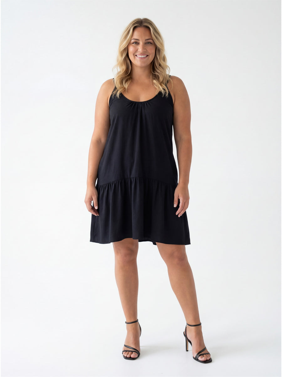 Essential Curvy Scoop Neck Spaghetti Strap Pocket A Line Mini Dress