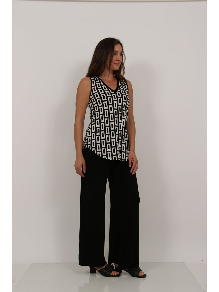 Essential Womens Geometric Print V Neck Sleeveless Round Hem Top and Elastic Waist Flared Pant Set
