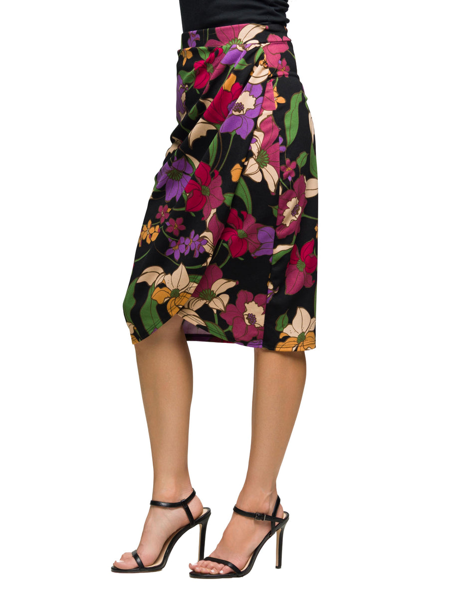 Essential Womens Black Multi Floral Print Midi Pencil Skirt