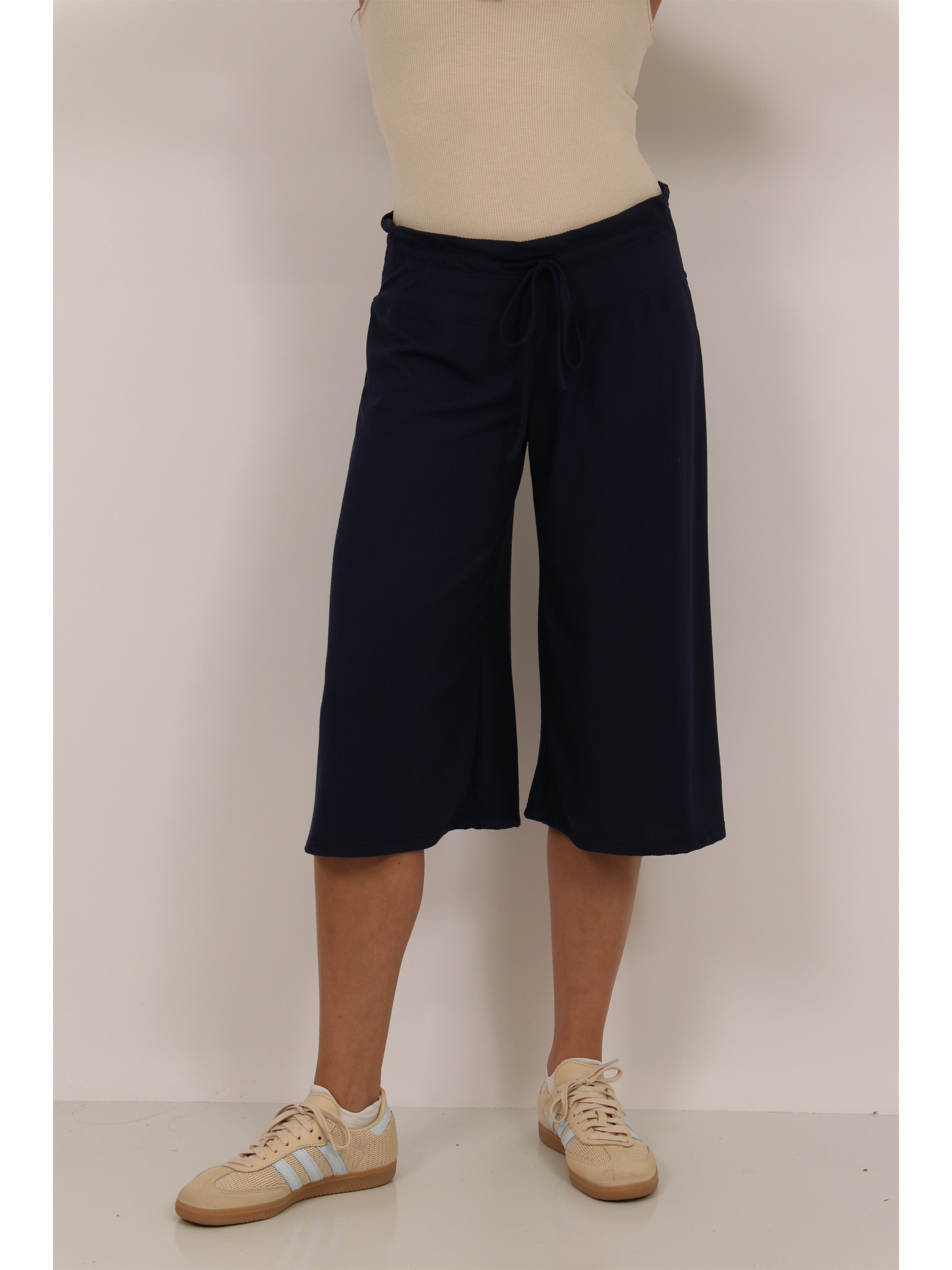 R006583-NAVY-S - Front