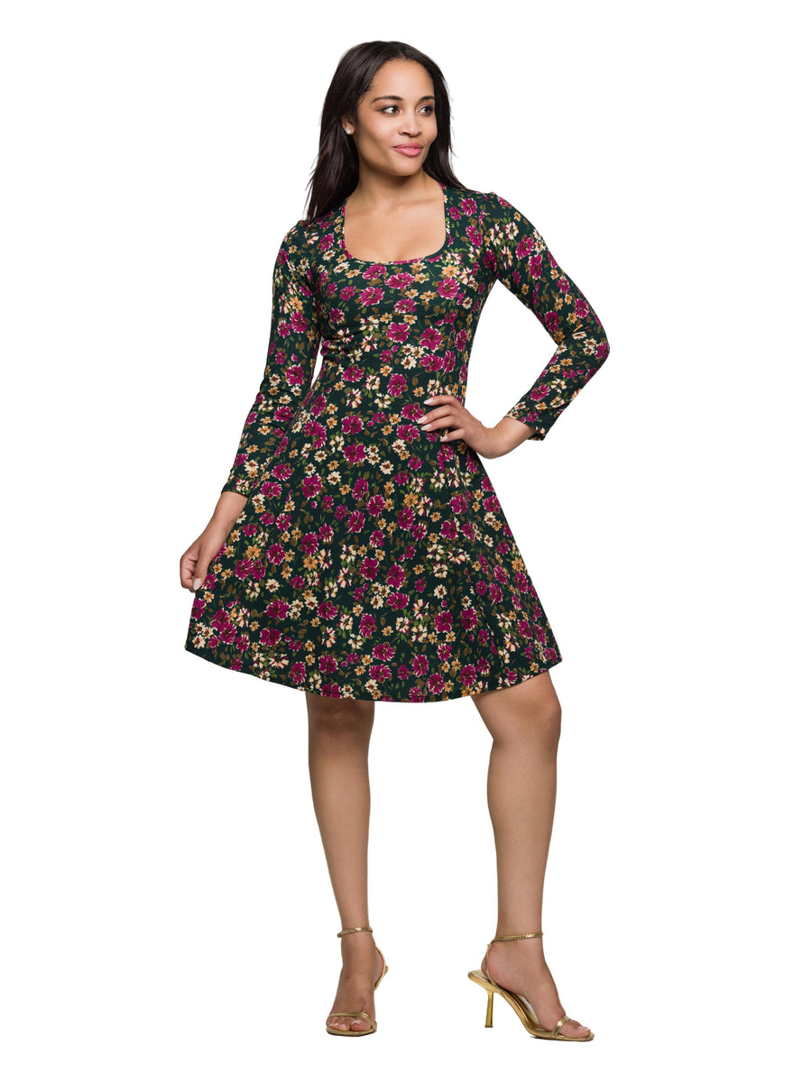 Essential Womens Floral Scoop Neck Long Sleeve Knee Length Dress