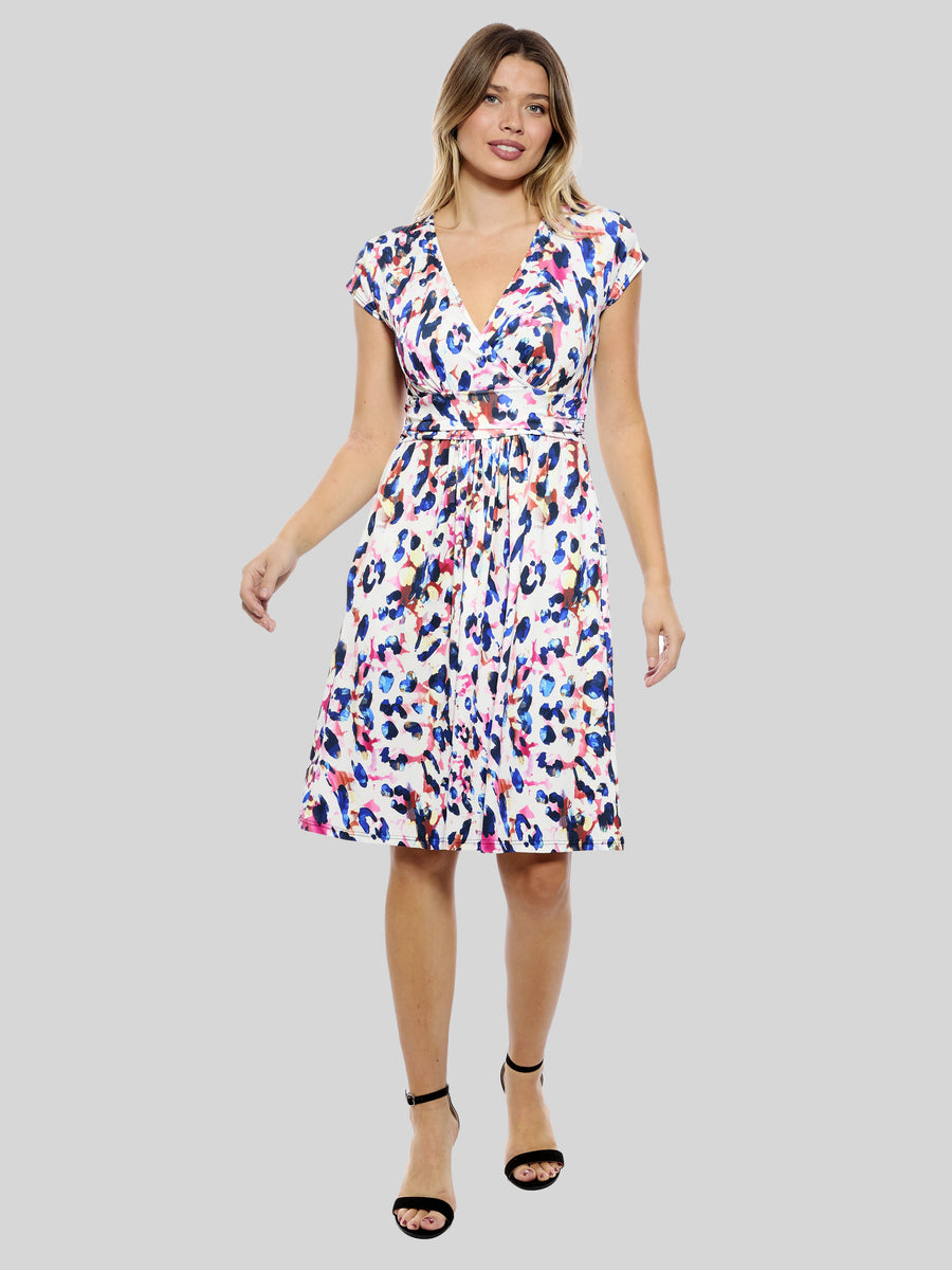 Essential Womens Animal V Neck Knee Length A Line Pocket Dress